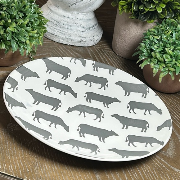 NEW! Cottage Farmhouse Gray & White Ceramic Farm Cow Serving Dish Platter Tray - Picture 5 of 8